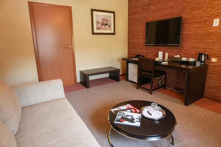 Room 19 of 59