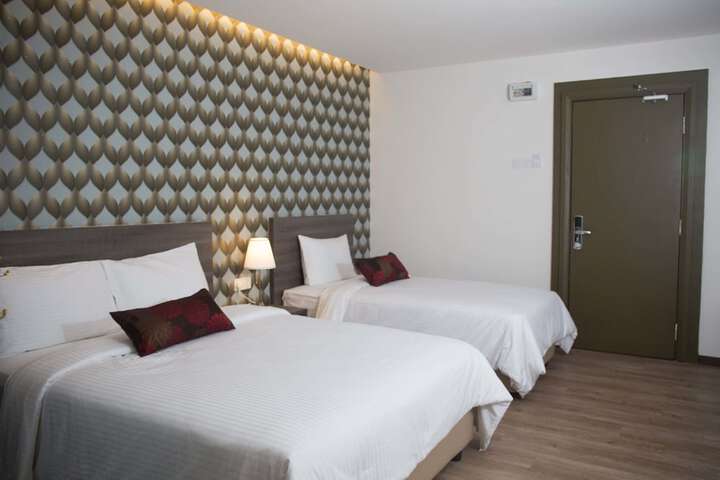 Room 14 of 25