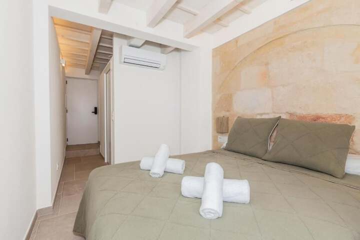 Room 8 of 41