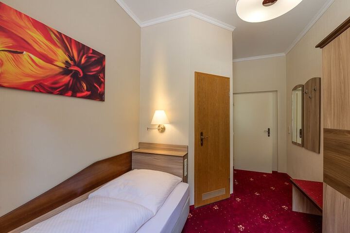 Room 14 of 53