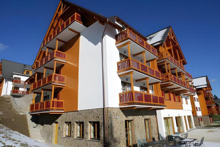 Pohorje Village Wellbeing Resort - Forest Hotel Videc
