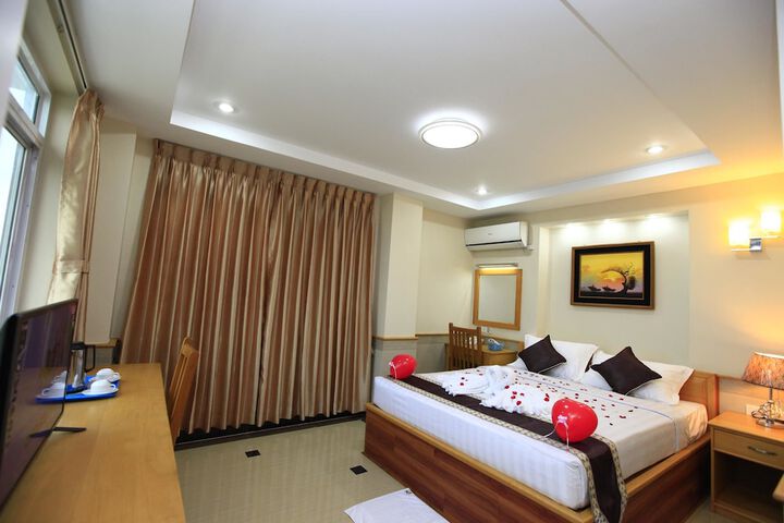Room 7 of 23