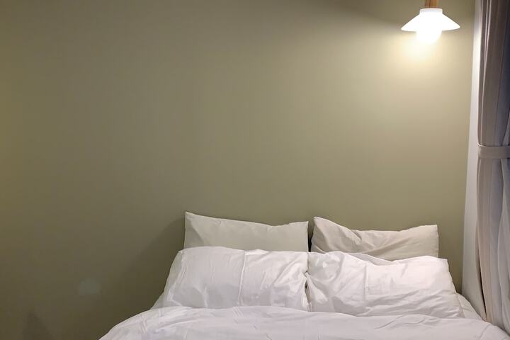 Room 3 of 49