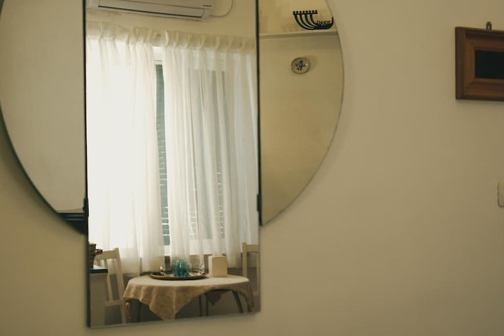 Room 106 of 166