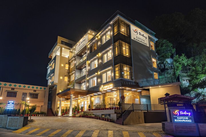 Hotel 82 of 83
