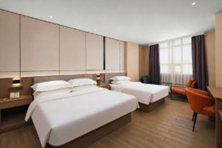 Room 19 of 21