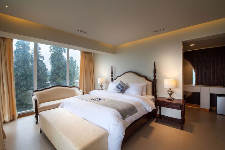 Room 15 of 55