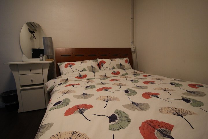 Room 20 of 86