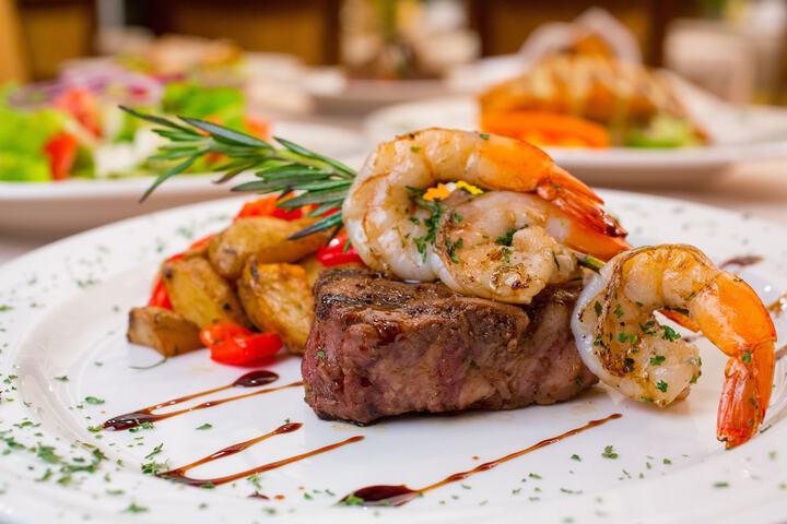 Dining 44 of 60