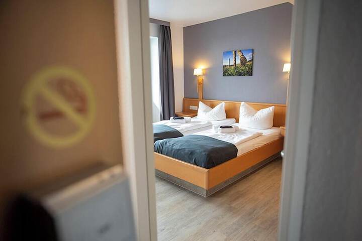 Room 42 of 75