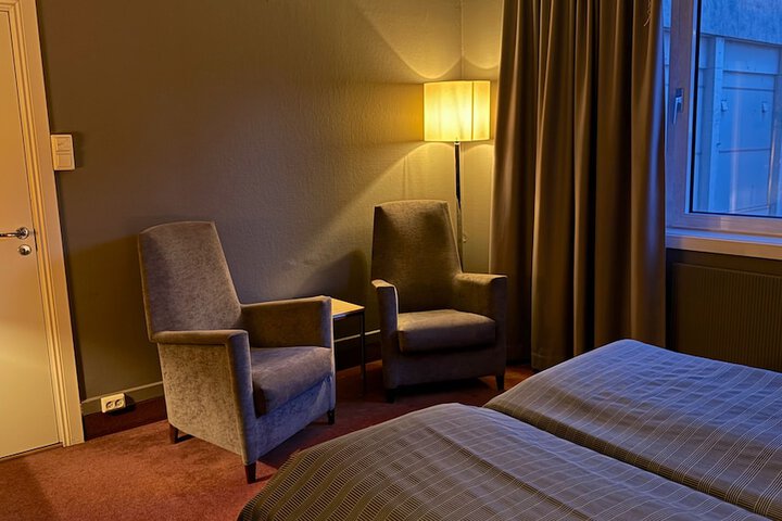 Room 41 of 93