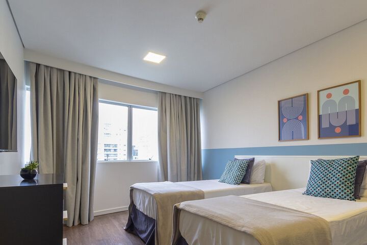 Room 80 of 103