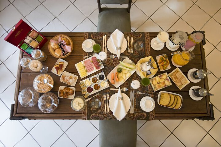 Breakfast/Coffee Service 75 of 128