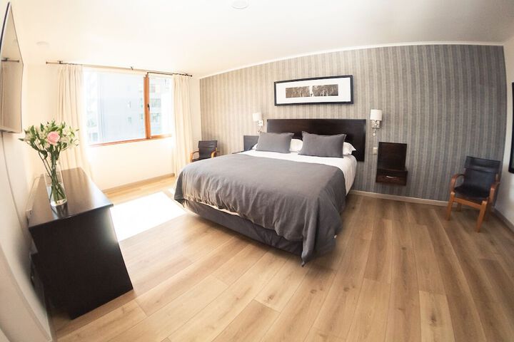 Room 9 of 15