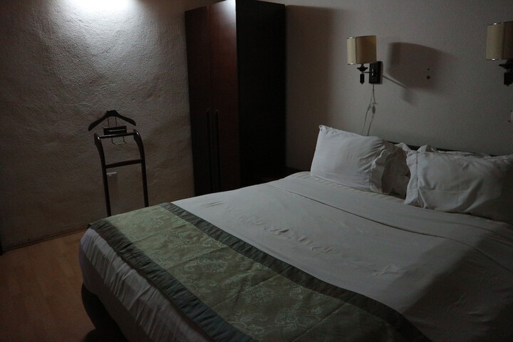 Room 12 of 54