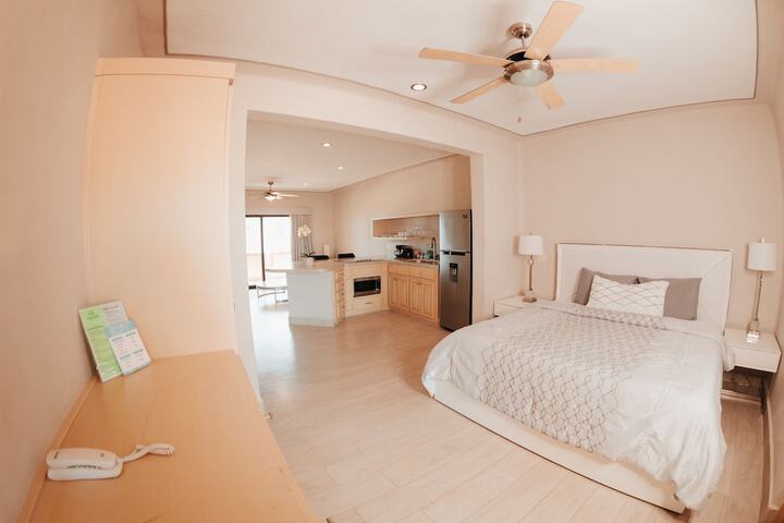 Room 15 of 65