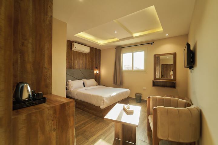 Room 12 of 60