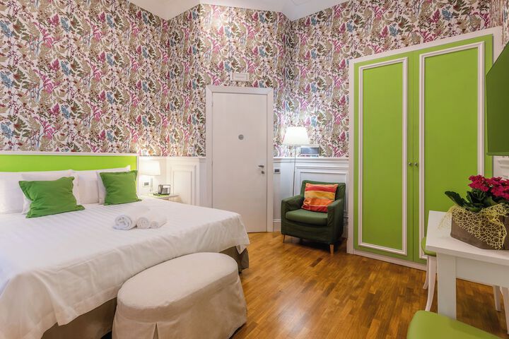Room 15 of 116