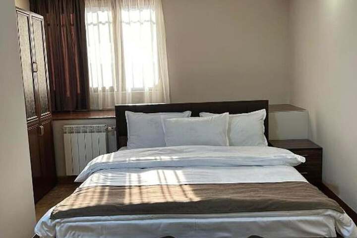 Room 6 of 23