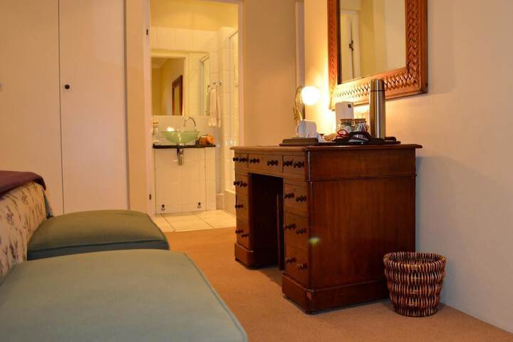 Room 15 of 44