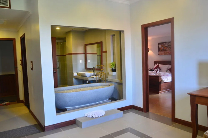 guest_rooms