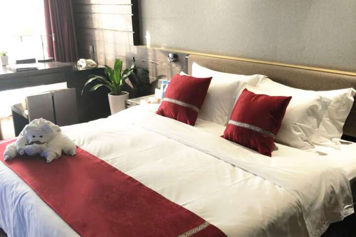 Room 10 of 46