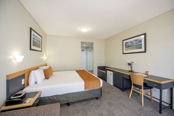 Room 12 of 95