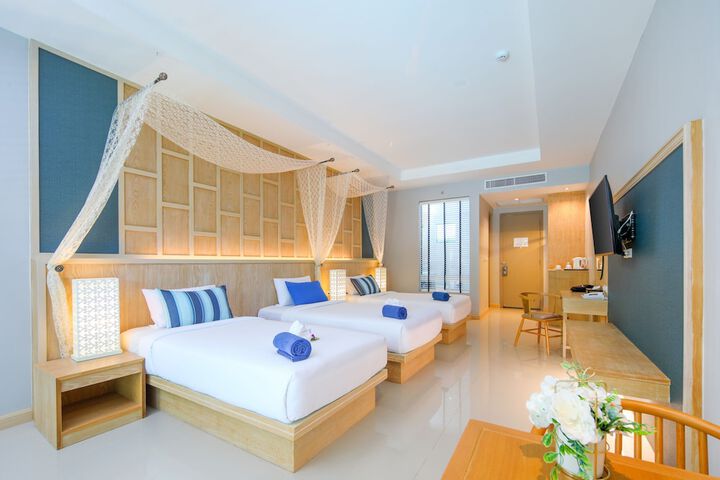 Room 25 of 68