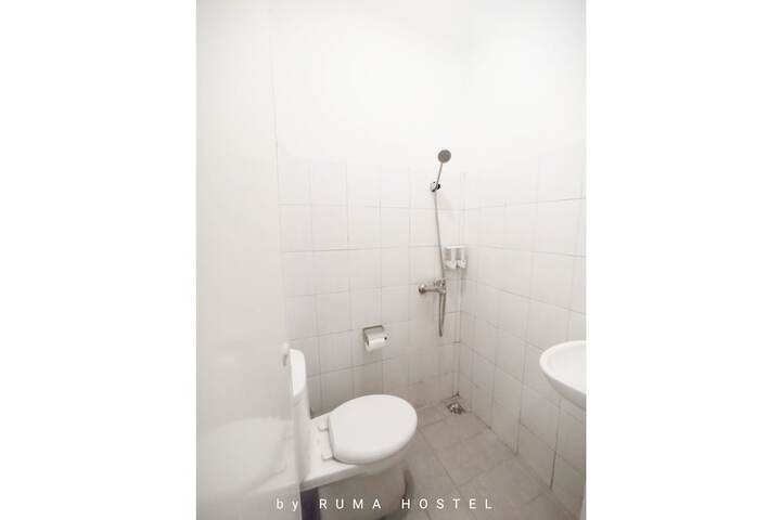 Room 41 of 49