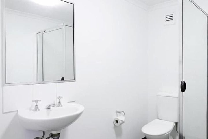 Room 15 of 35