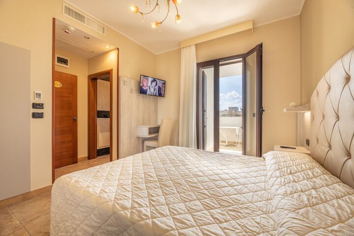 Room 44 of 88