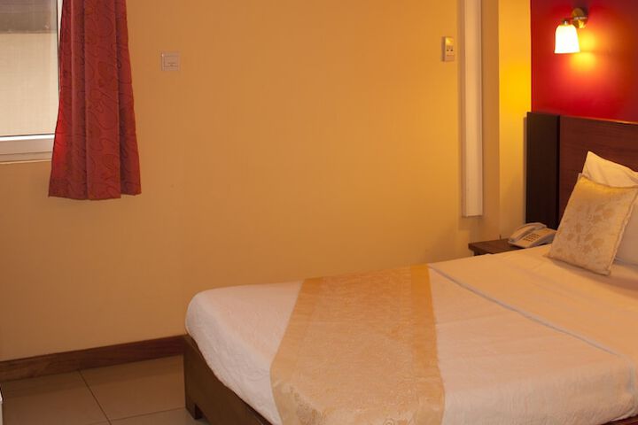 Room 10 of 53