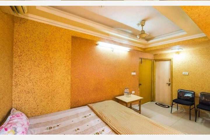 Room 15 of 44