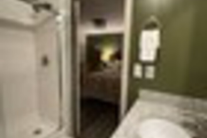 Room 155 of 504