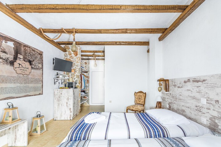 Room 4 of 59