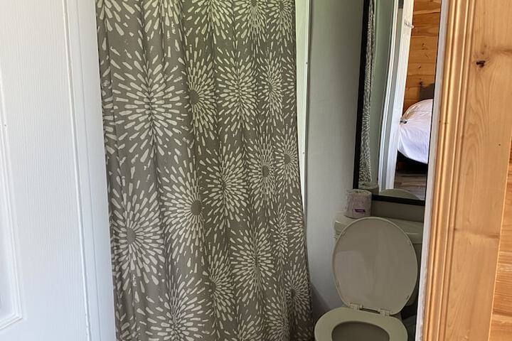 Room 13 of 22