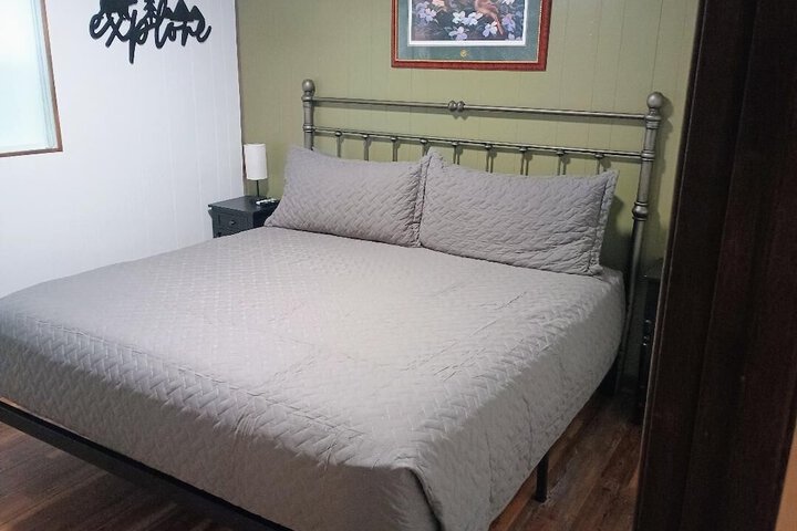 Room 5 of 61