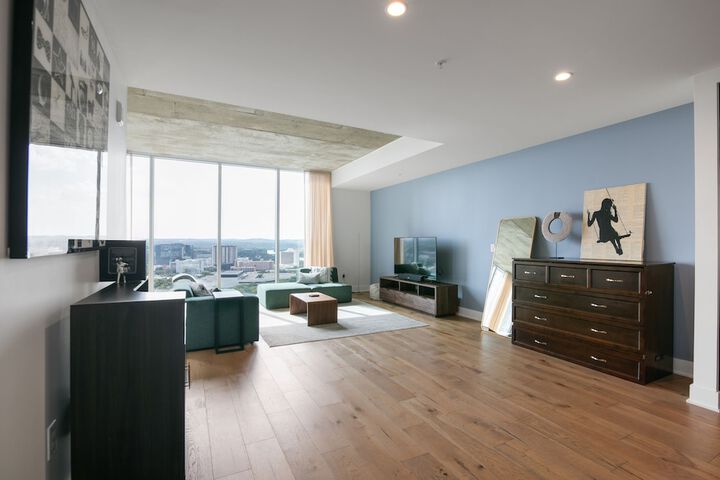 Room 414 of 860