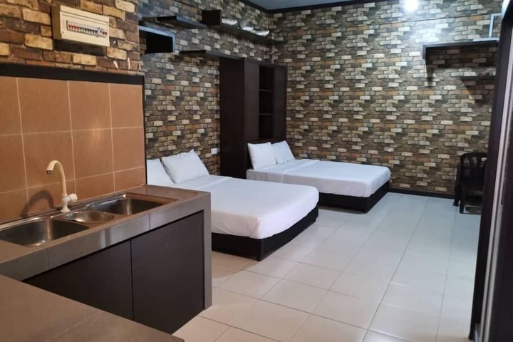 Room 15 of 26