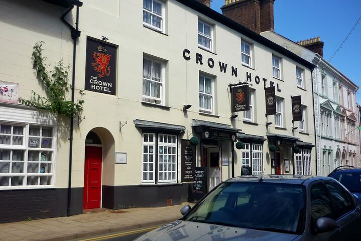 The Crown Hotel