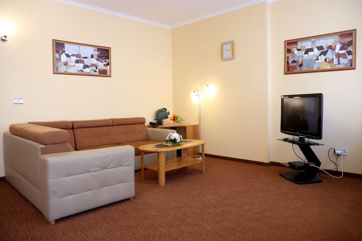 Room 18 of 39