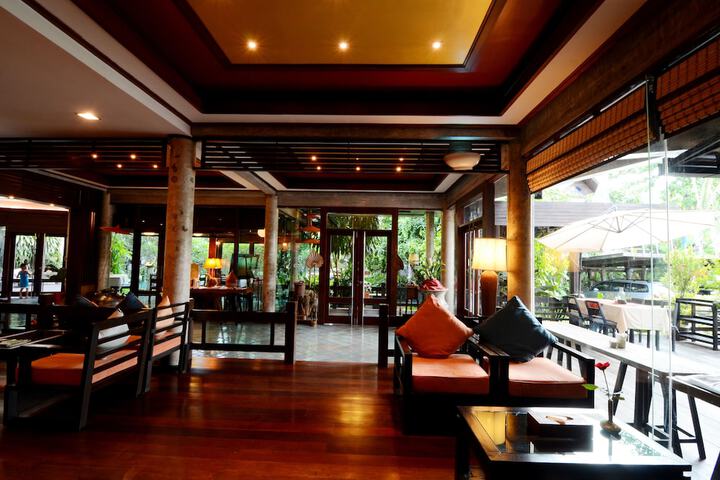 Hotel Interior 4 of 123