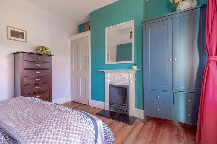 Room 3 of 12