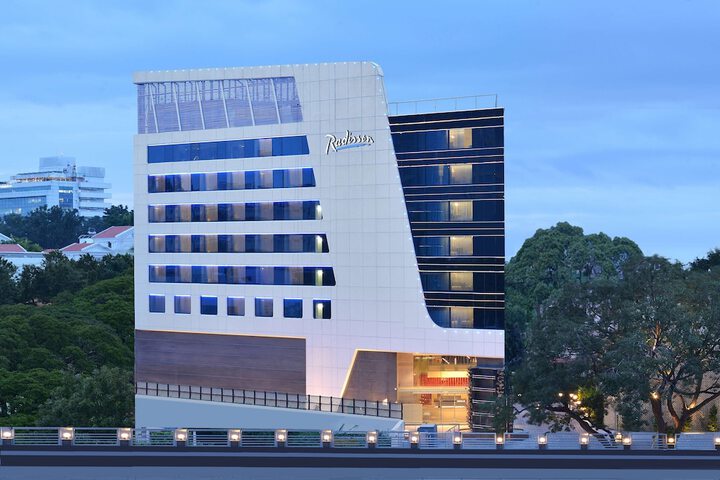 Radisson Bengaluru City Center in Bengaluru