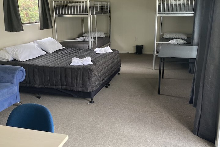 Room 29 of 87