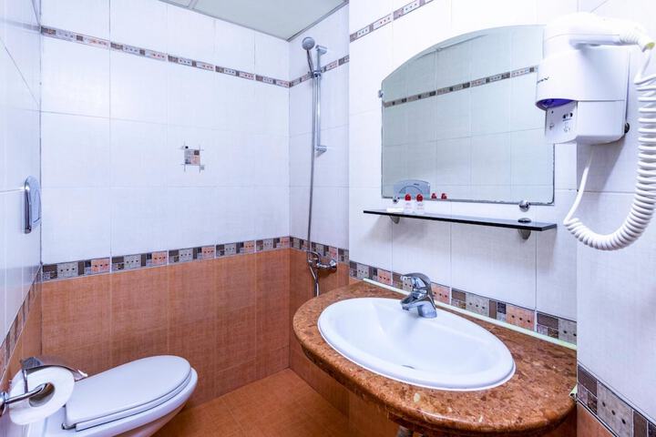 Room 49 of 72