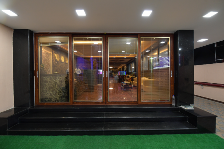Coastal Grand Hotel Sampath