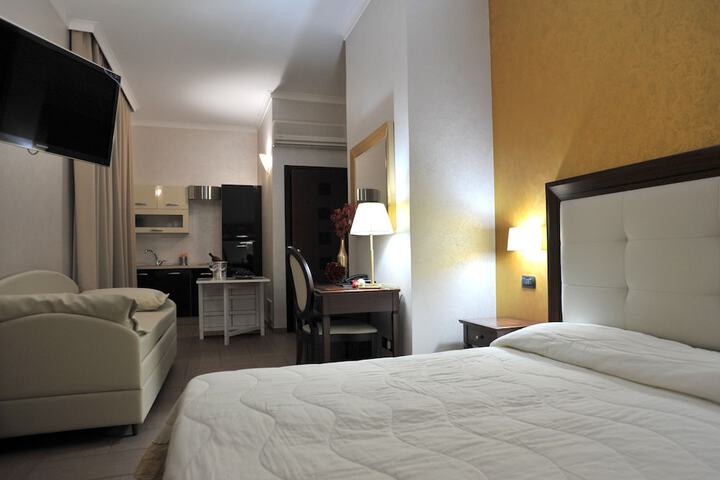 Room 10 of 49