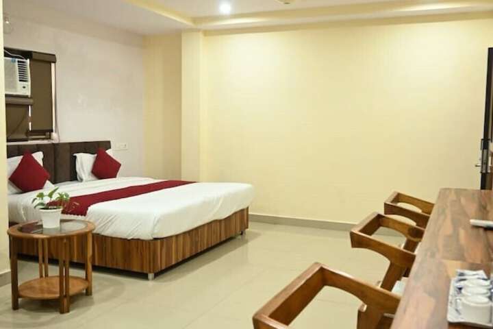 Room 17 of 47