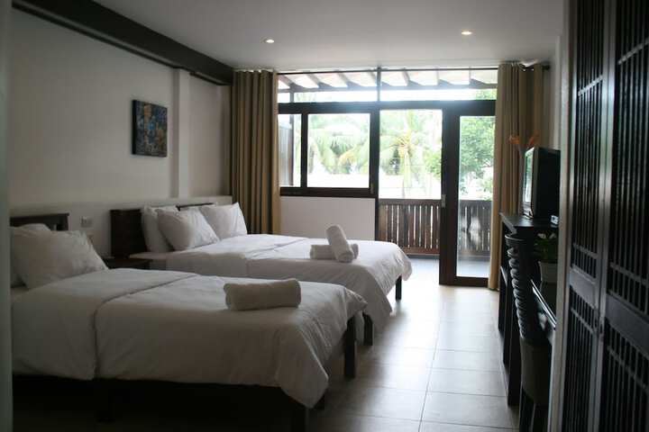 Room 6 of 52